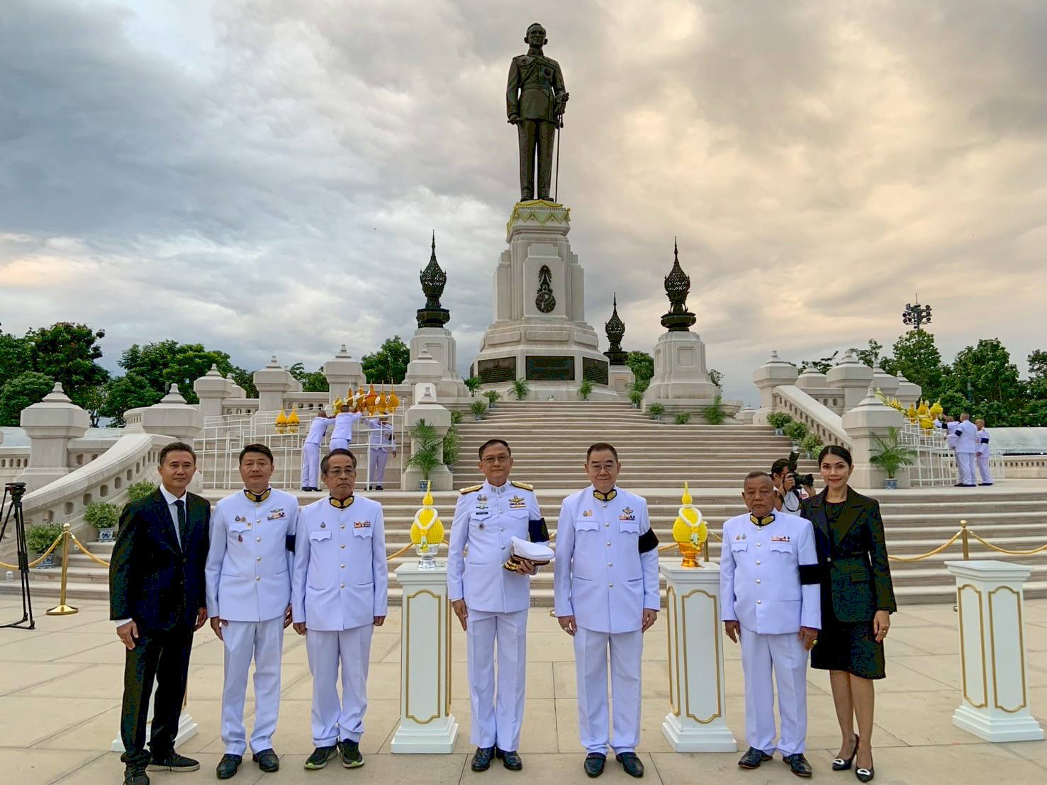  เนื่องในโอกาสวันคล้ายวันพระบรมราชสมภพของพระบาทสมเด็จพระบรมชนกาธิเบศร มหาภูมิพลอดุลยเดชมหาราช บรมนาถบพิตร (รัชกาลที่ 9) "วันพ่อแห่งชาติ และวันชาติ